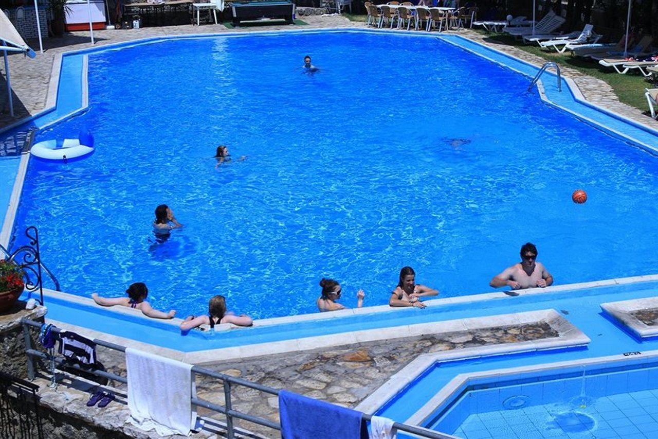 Corfu Village (Adults Only) آغيوس يوانيس بيريستريون المظهر الخارجي الصورة